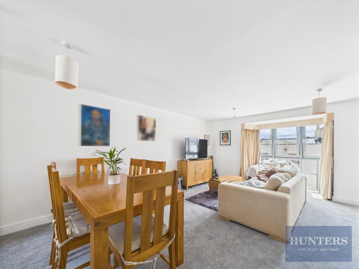 Imperial Gate, Cheltenham