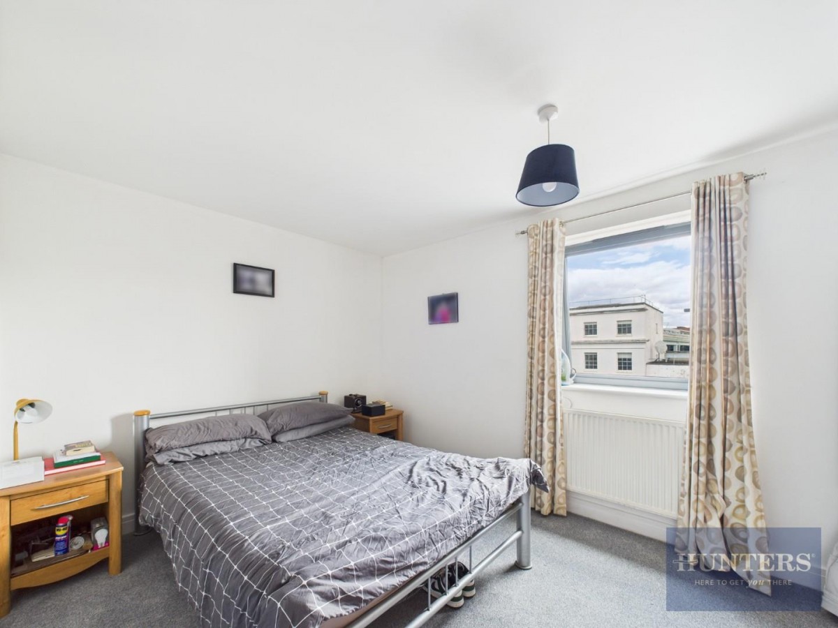 Imperial Gate, Cheltenham