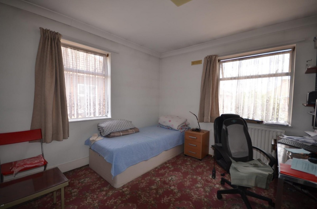 Chalfont Avenue, Wembley