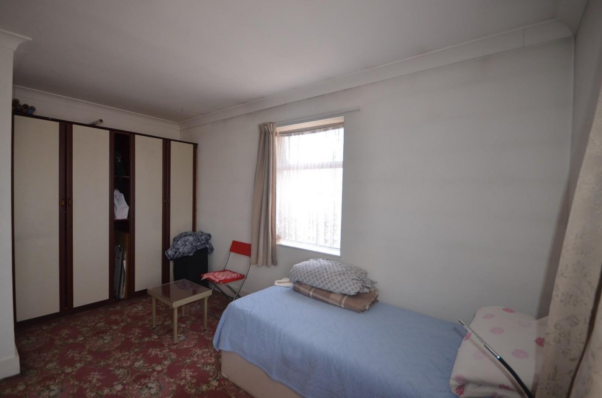 Chalfont Avenue, Wembley