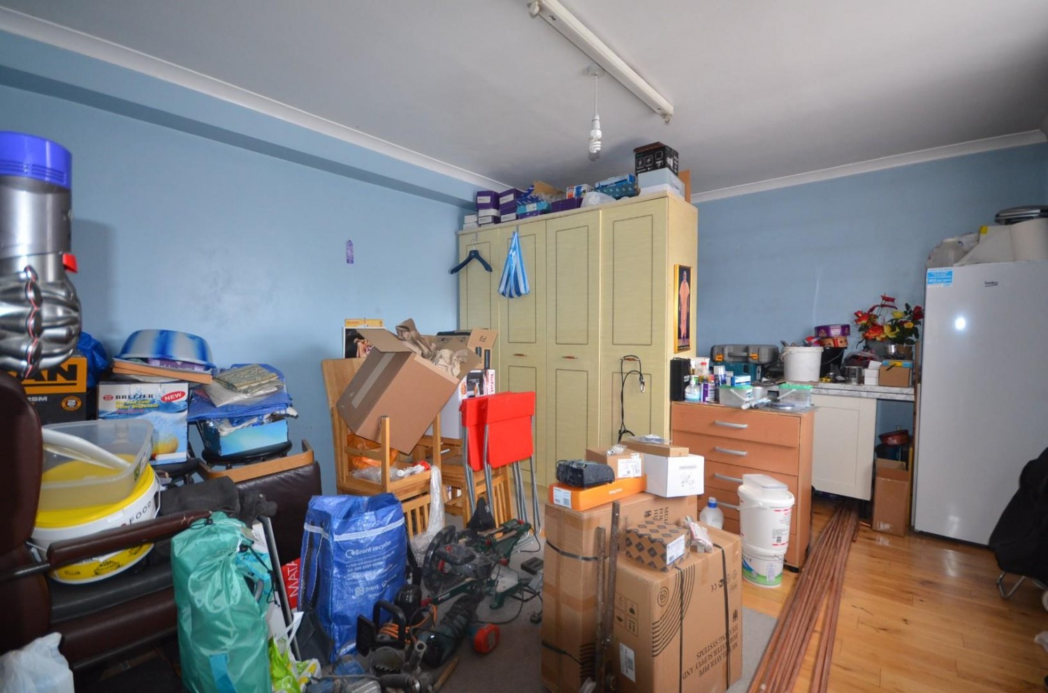 Chalfont Avenue, Wembley