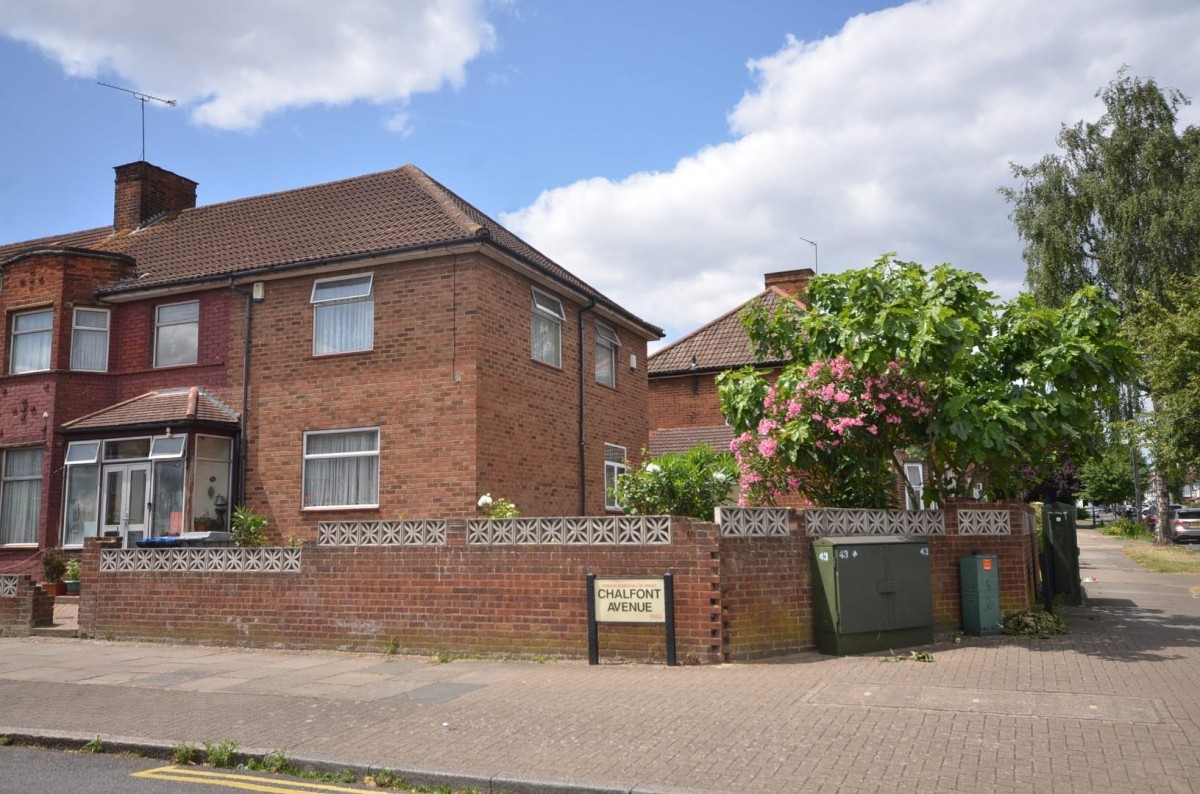 Chalfont Avenue, Wembley