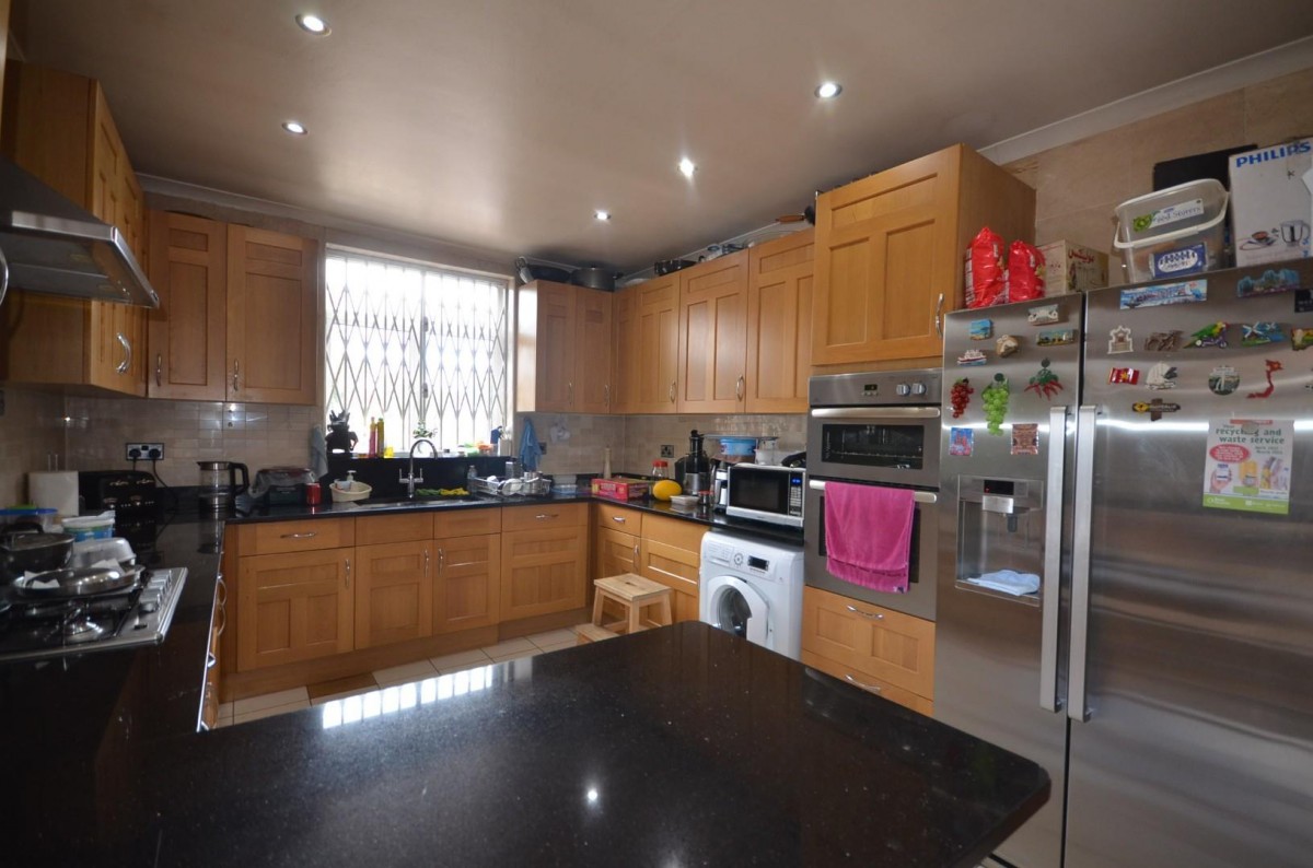 Chalfont Avenue, Wembley