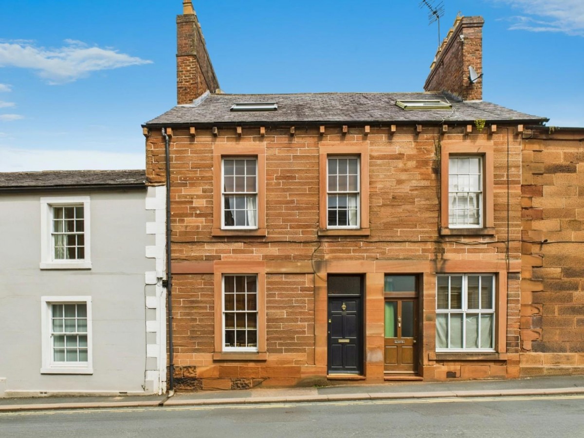 Front Street, Brampton, CA8