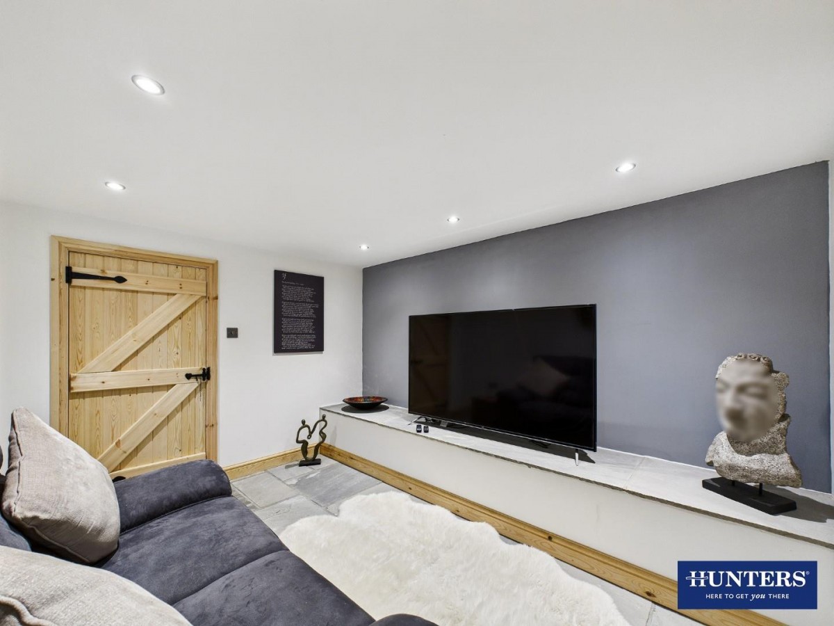 Front Street, Brampton, CA8