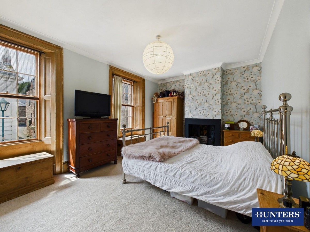 Front Street, Brampton, CA8