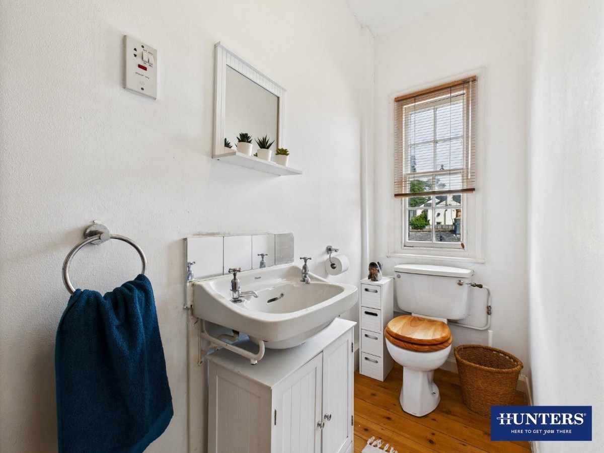 Front Street, Brampton, CA8