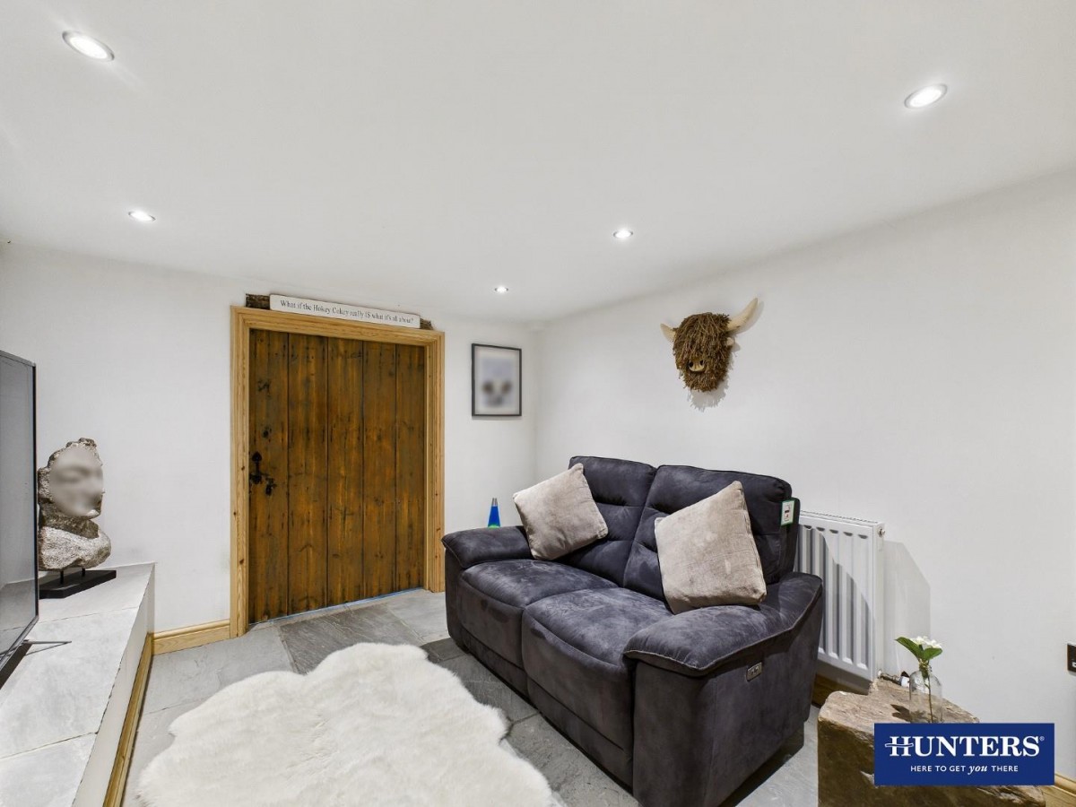 Front Street, Brampton, CA8