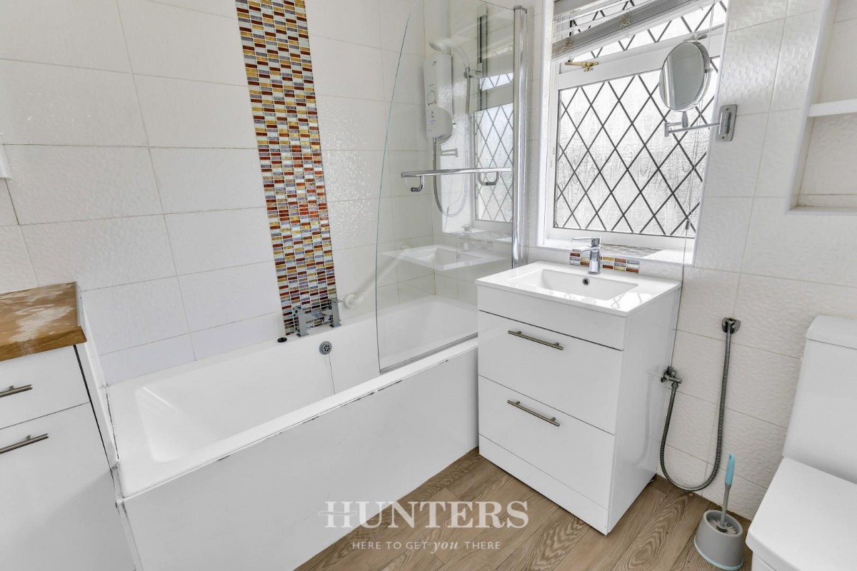 Greenway, Alkrington, Middleton M24