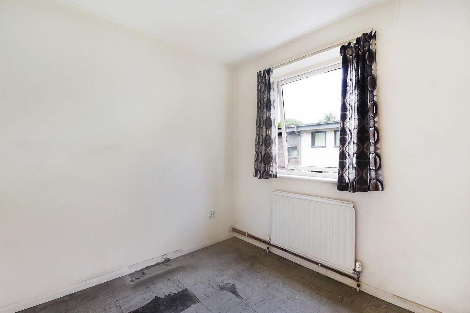 2 bedroom Flat for sale in Talbot Road, London, N15
