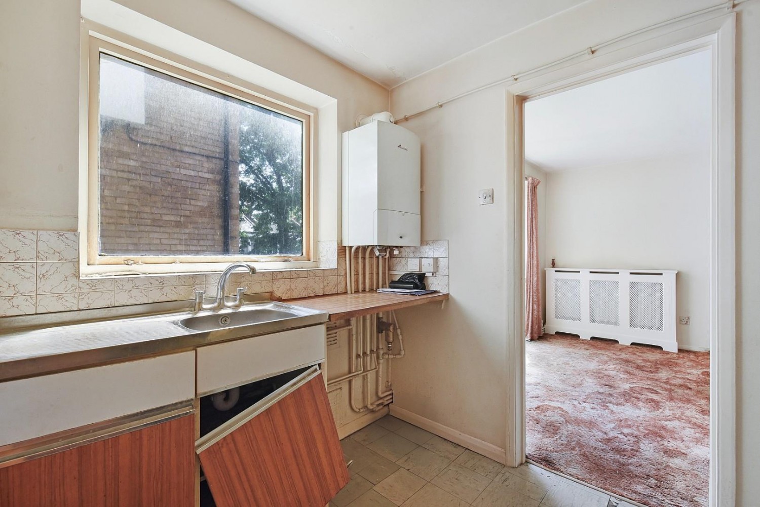 2 bedroom Flat for sale in Talbot Road, London, N15