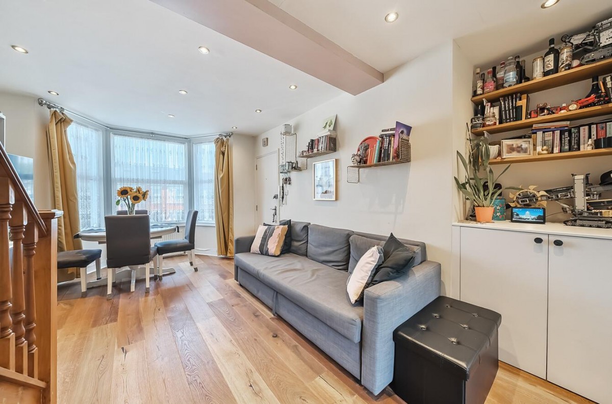 Broadfield Road, London, SE6 1ND