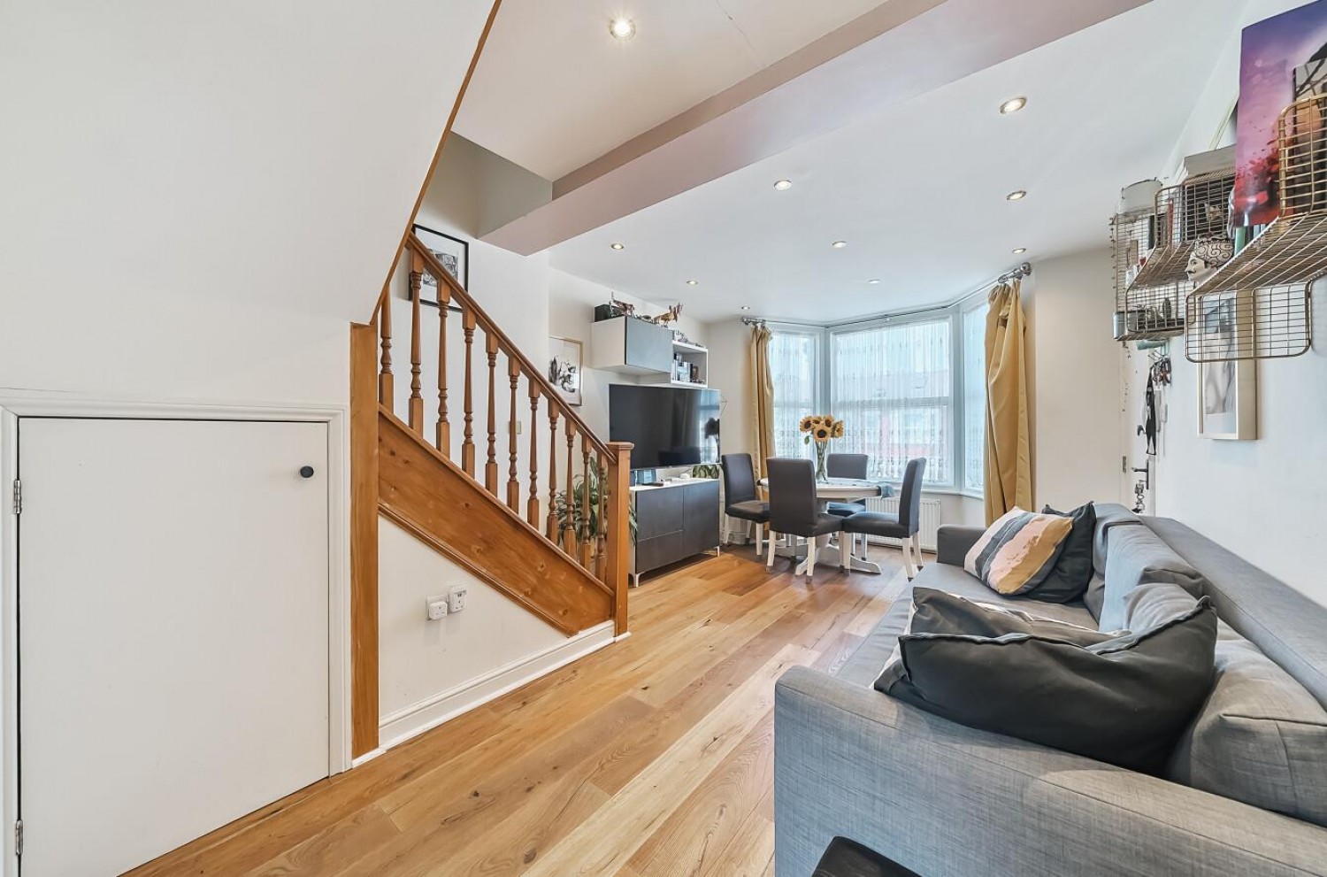 Broadfield Road, London, SE6 1ND