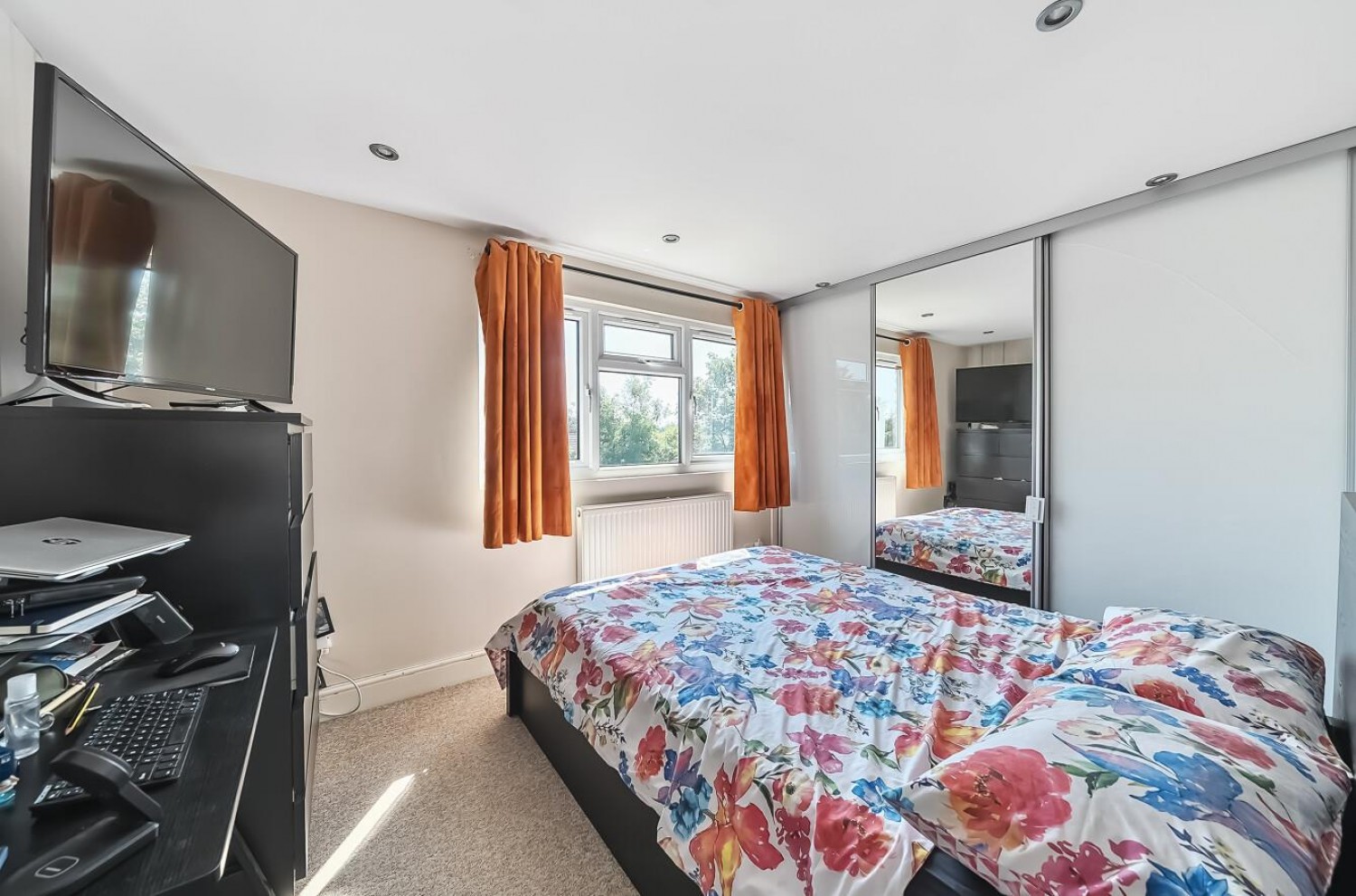 Broadfield Road, London, SE6 1ND