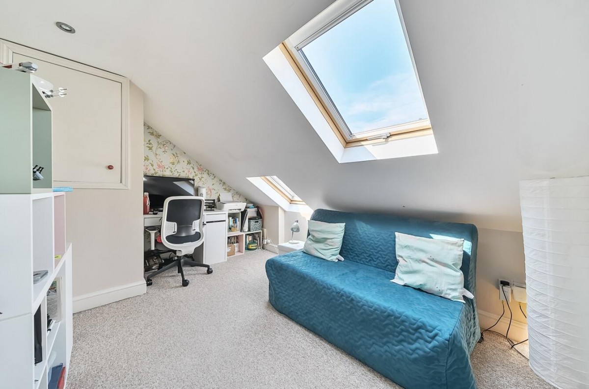 Broadfield Road, London, SE6 1ND