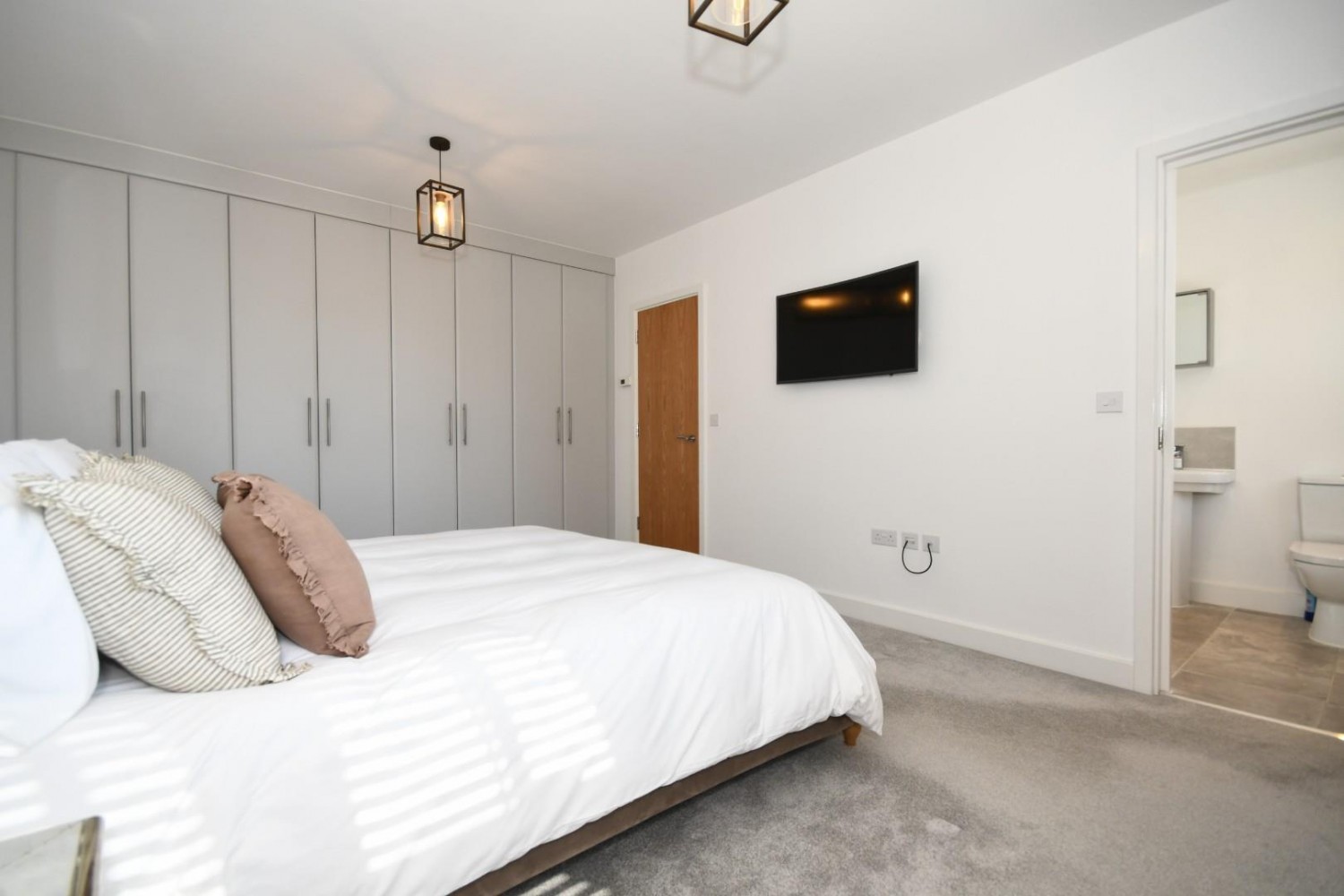 Hulford Street, Dunston, Chesterfield, S41 9SF