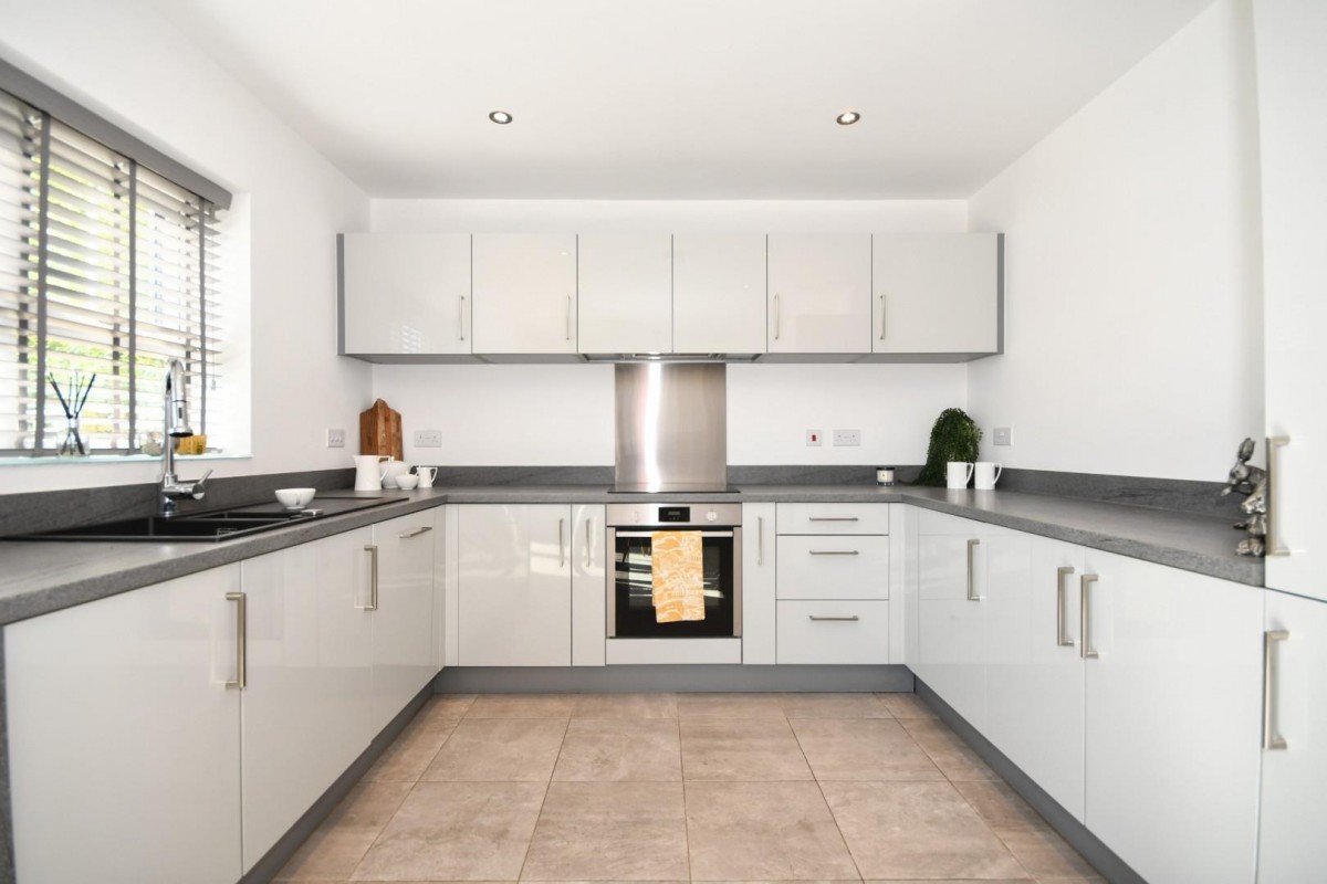 Hulford Street, Dunston, Chesterfield, S41 9SF