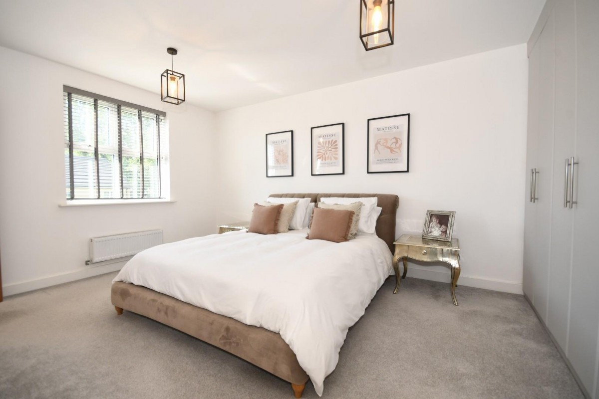 Hulford Street, Dunston, Chesterfield, S41 9SF