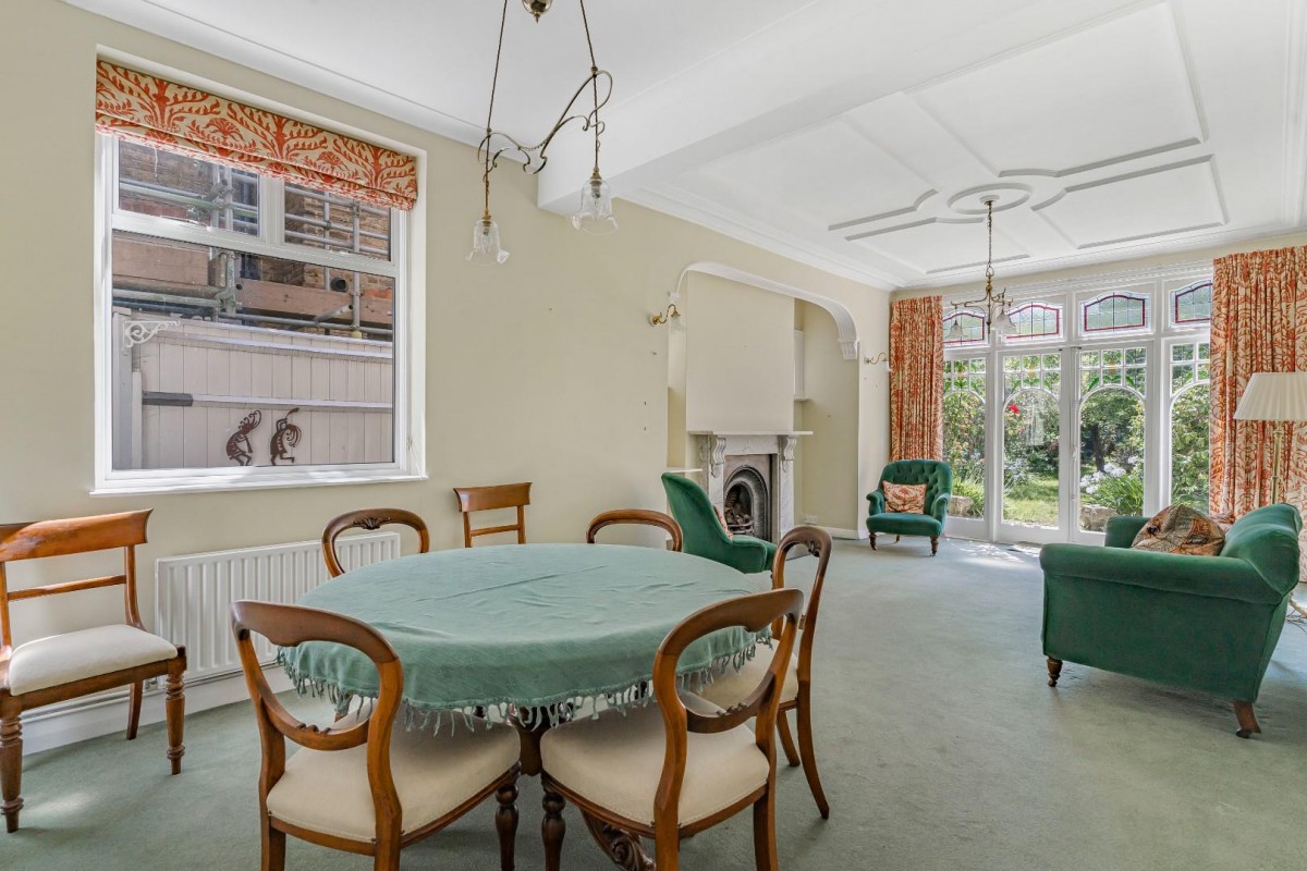 Woodwarde Road, London