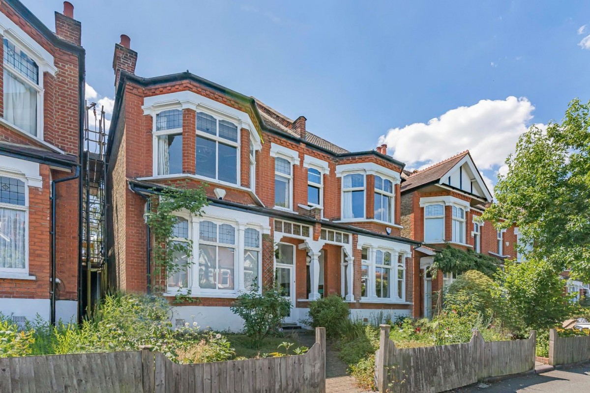 Woodwarde Road, London