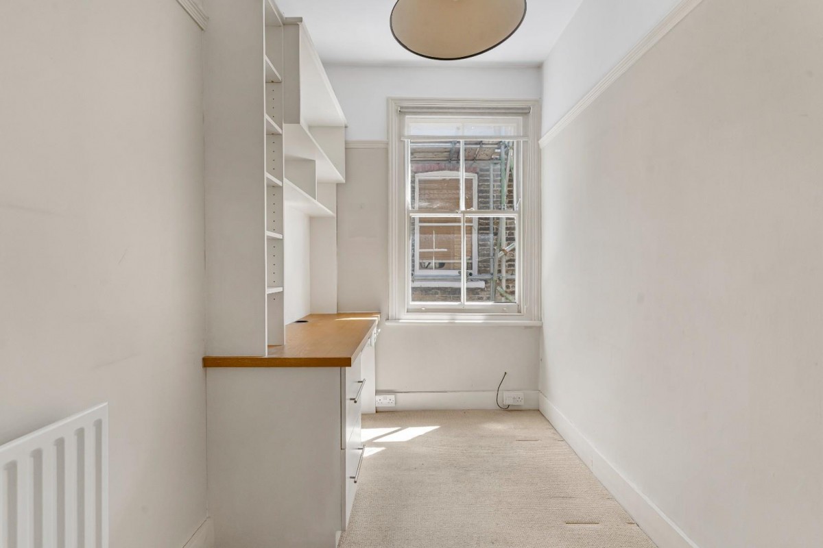 Woodwarde Road, London