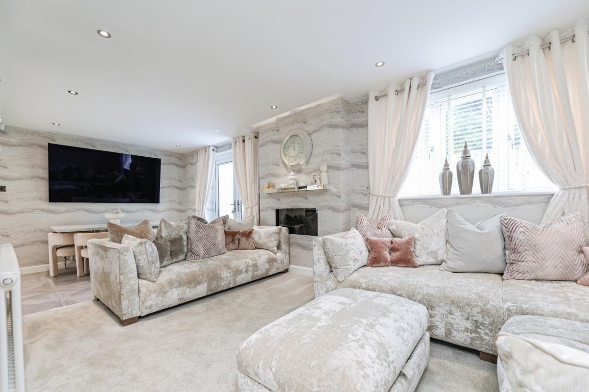 Stephen Drive, Grenoside, Sheffield, S35 8QY