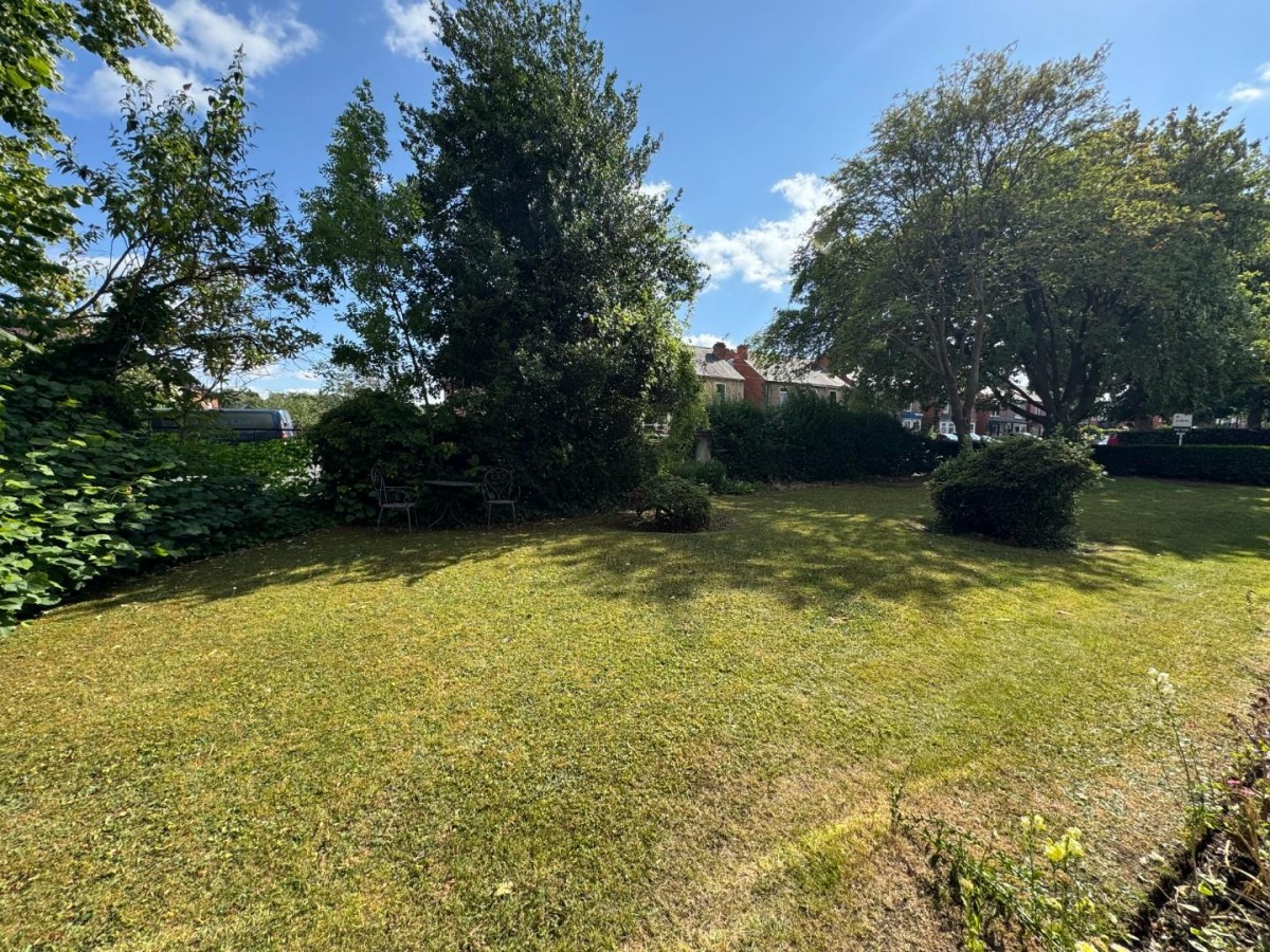 Chatsworth Court, Chatsworth Road, Brampton, Chesterfield, S40 3AP