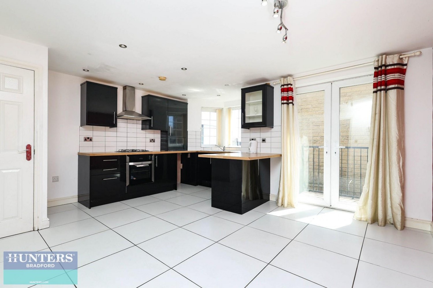 Lingwood Gardens Girlington, Bradford, West Yorkshire, BD8 9NY