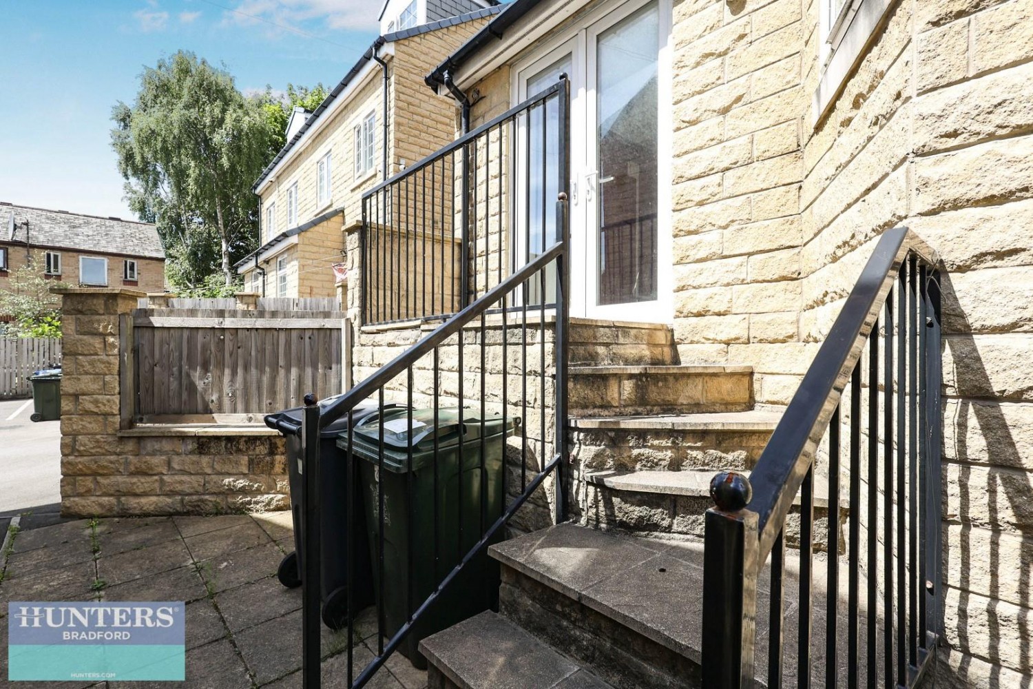 Lingwood Gardens Girlington, Bradford, West Yorkshire, BD8 9NY