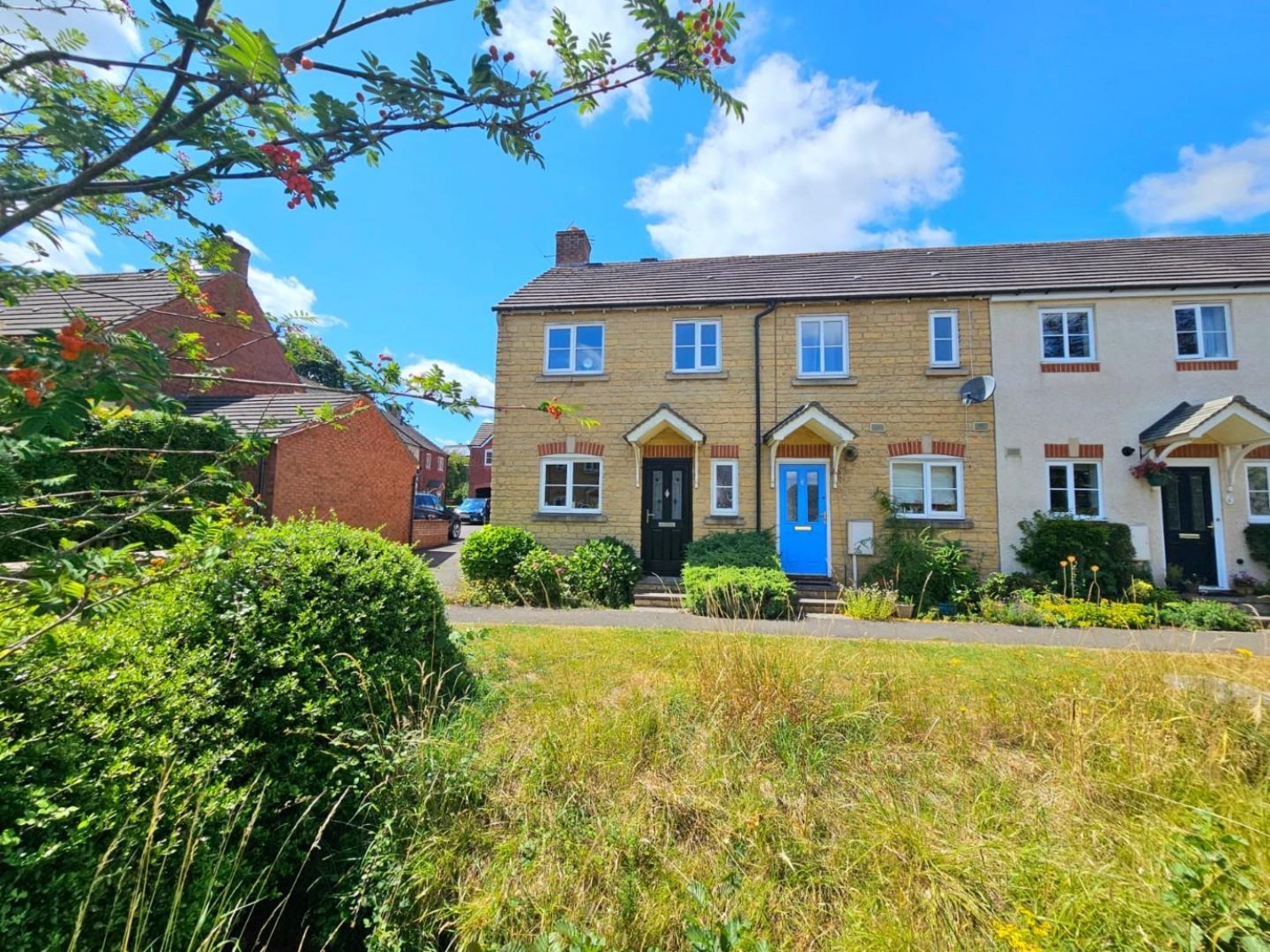 Caswell Mews, Dursley