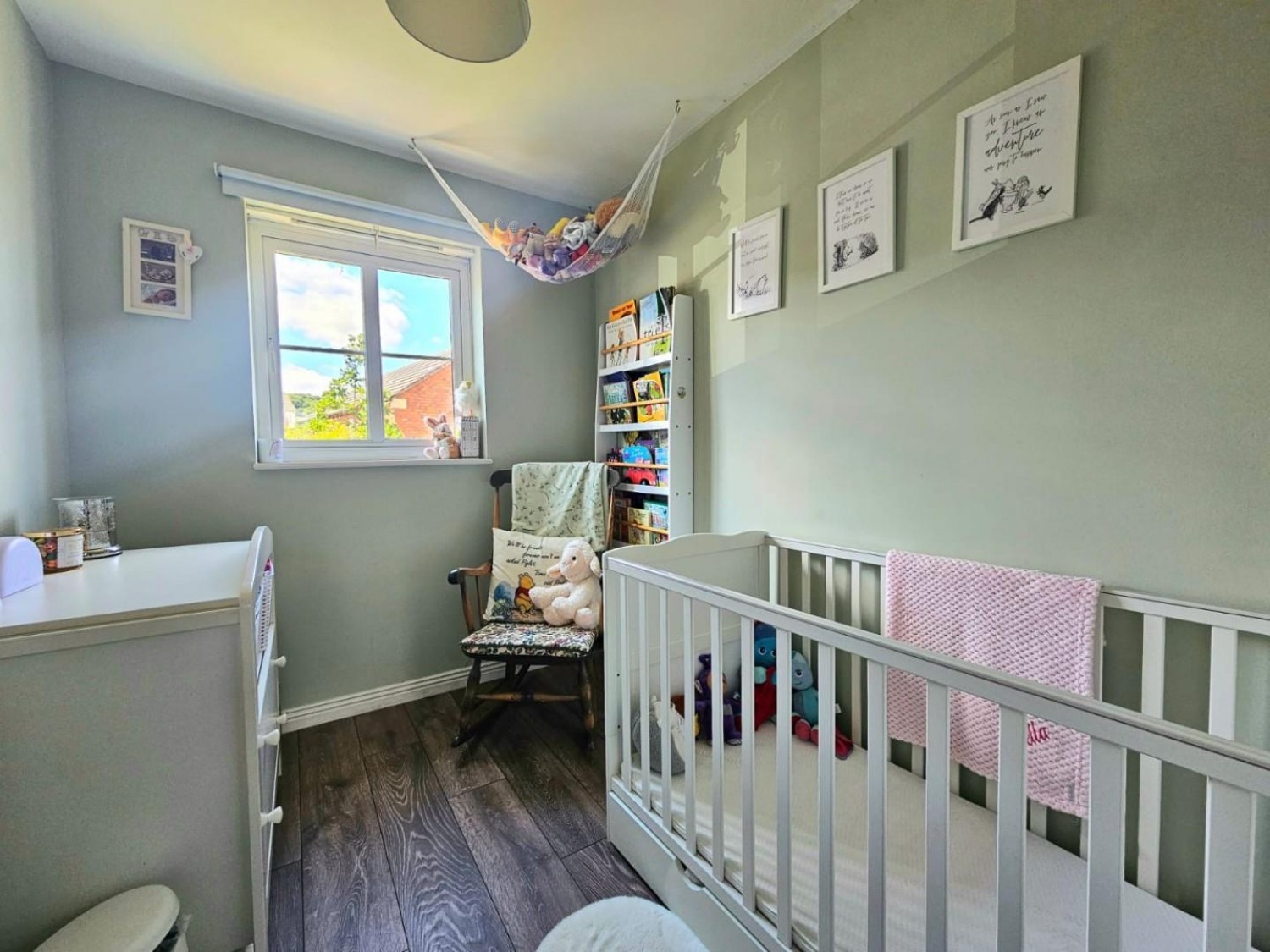 Caswell Mews, Dursley