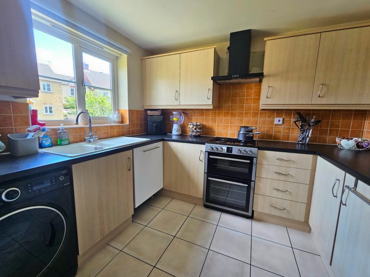 Caswell Mews, Dursley