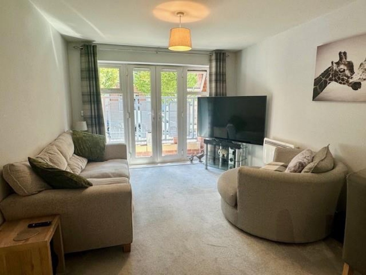 Arnold Road, Mangotsfield, Bristol, BS16 9LB