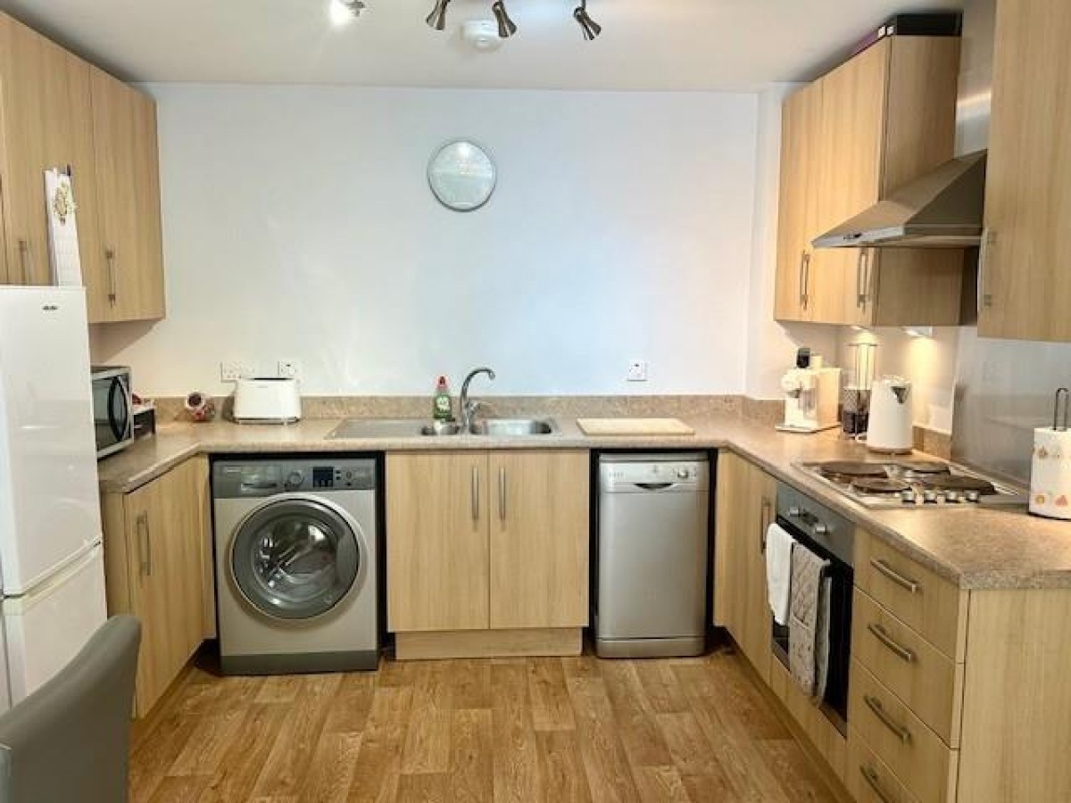 Arnold Road, Mangotsfield, Bristol, BS16 9LB