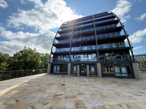 Salts Mill Road, Shipley