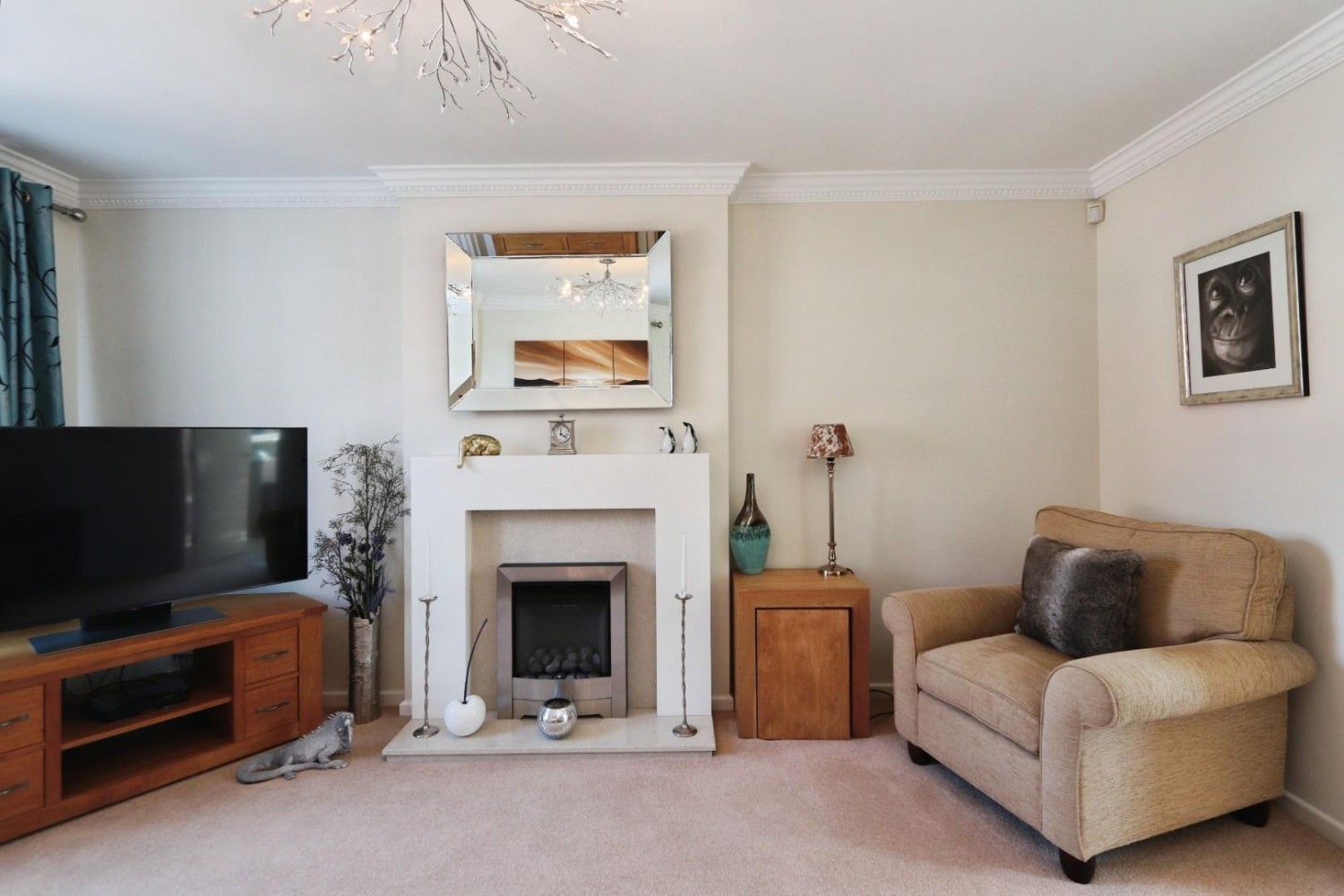 Dowland Avenue, High Green, Sheffield