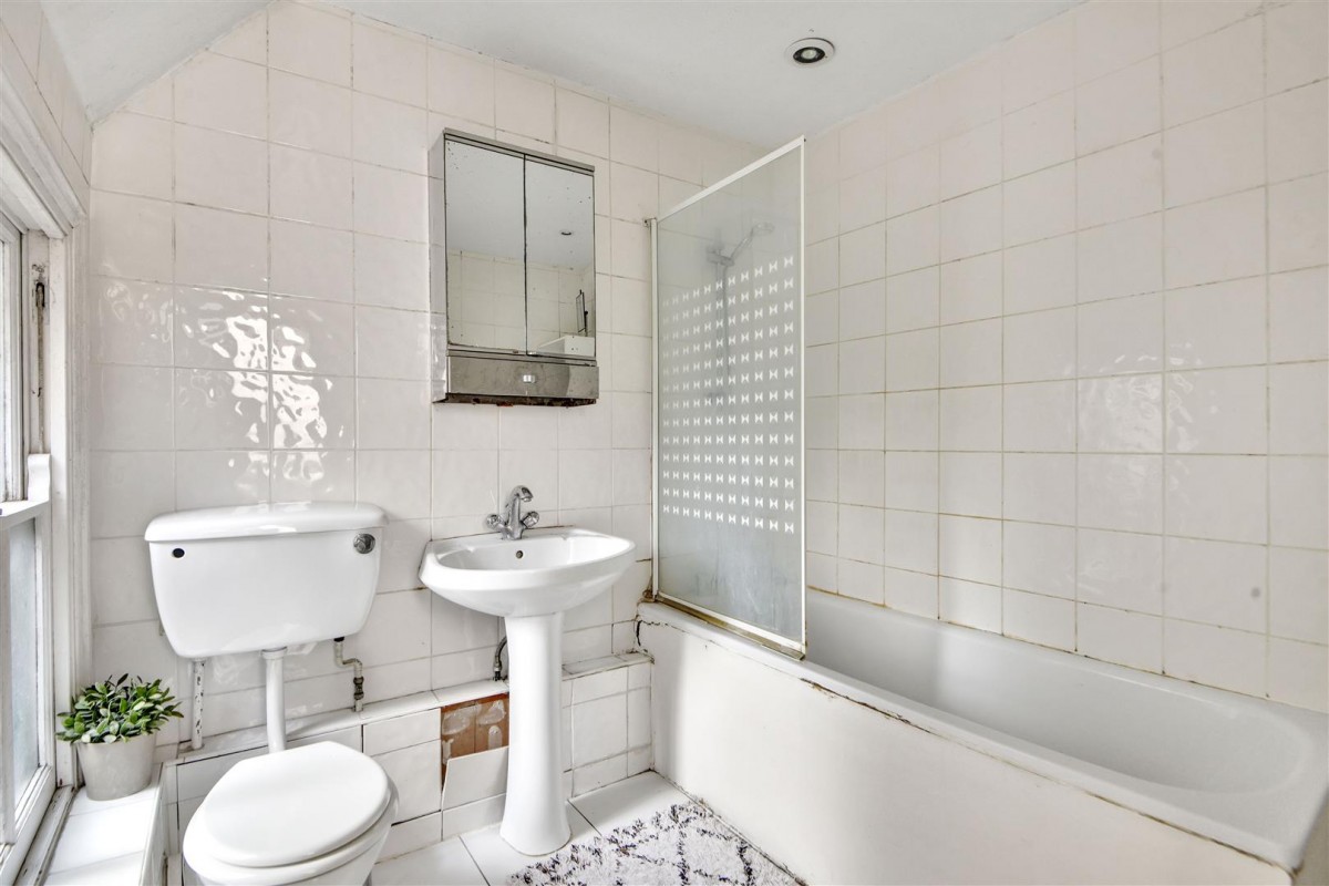 West bank, London, N16