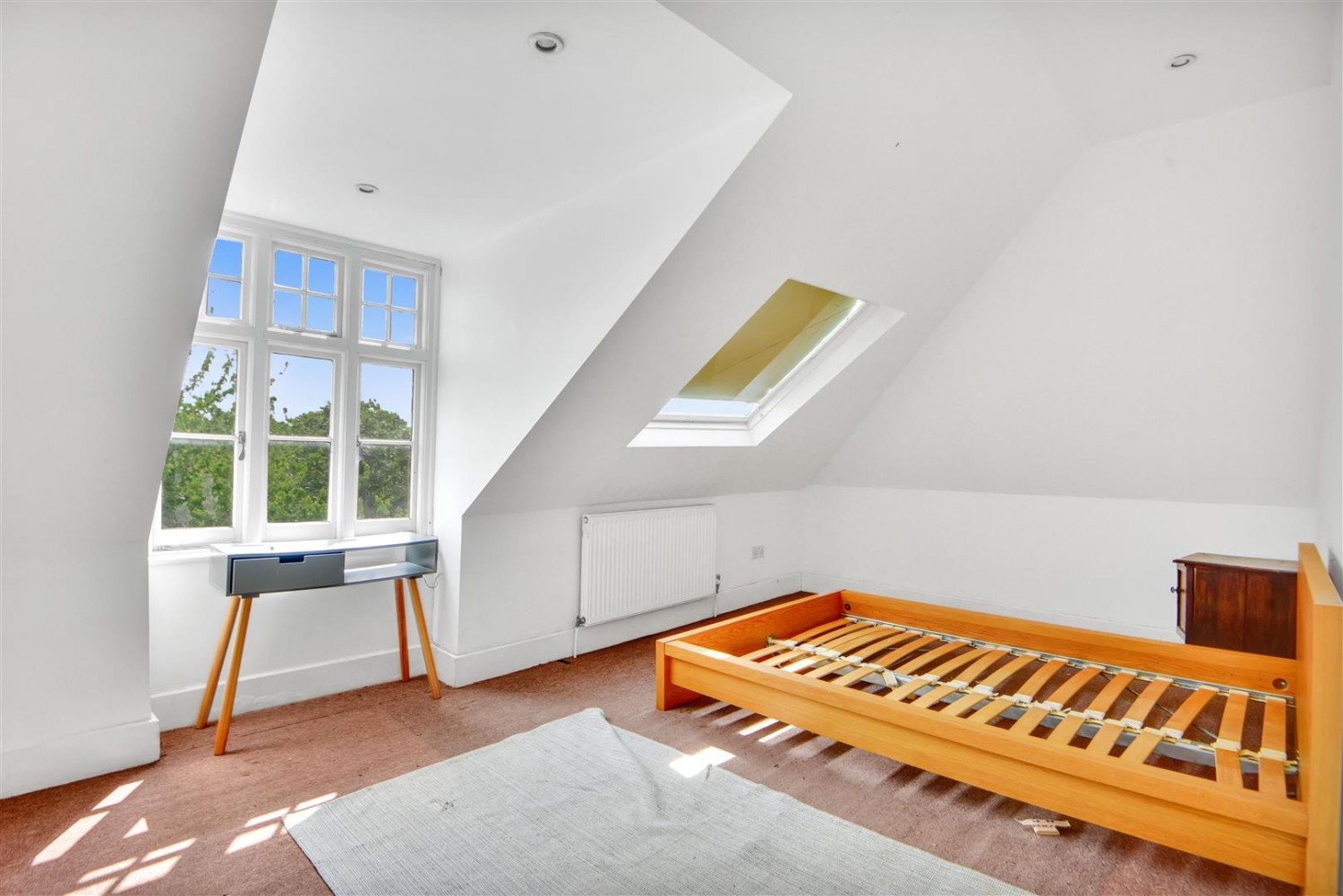 West bank, London, N16