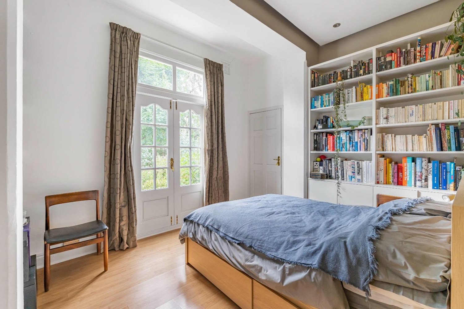 Handen Road, London, SE12 8NP