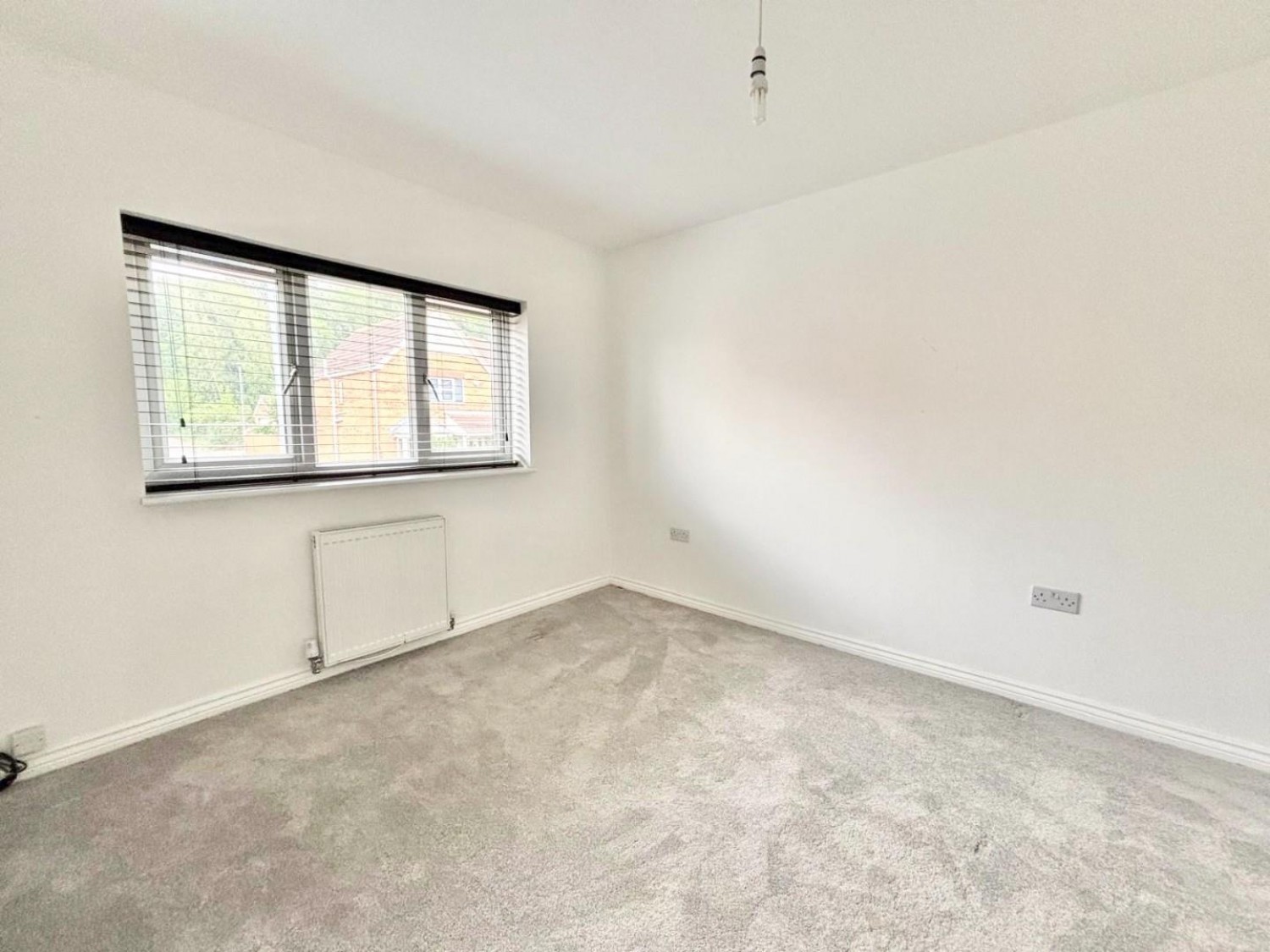 4 bedroom House for sale in Tuscany Gardens, Barnsley