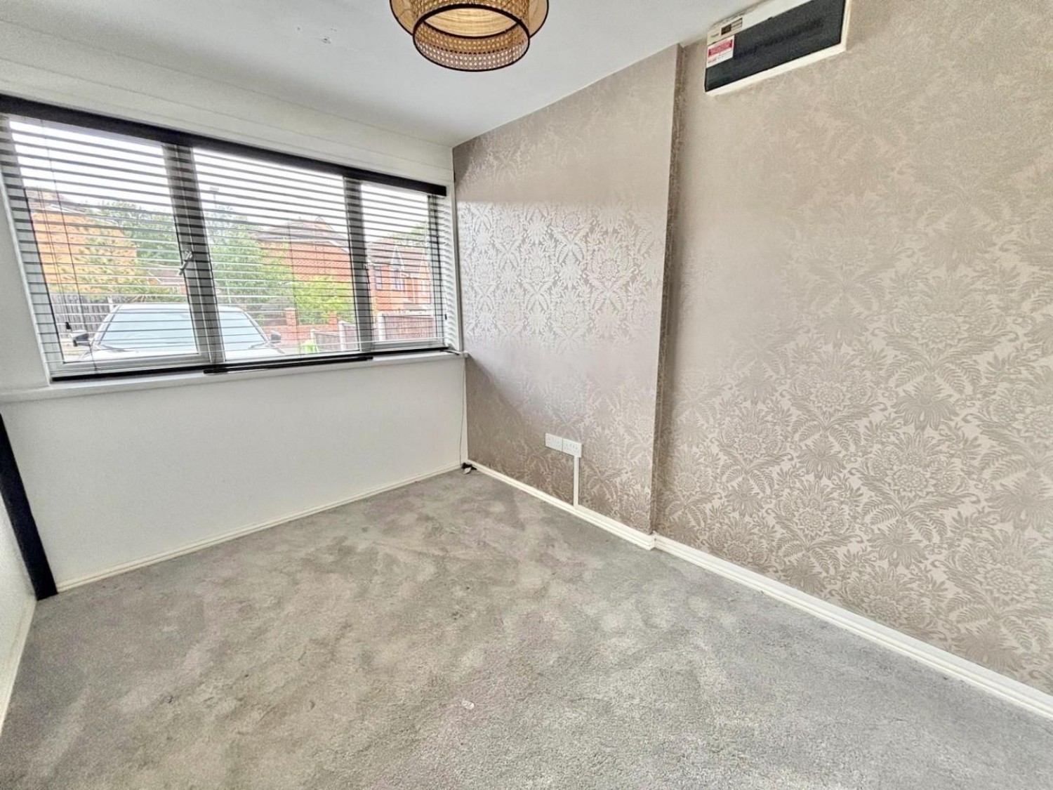 4 bedroom House for sale in Tuscany Gardens, Barnsley
