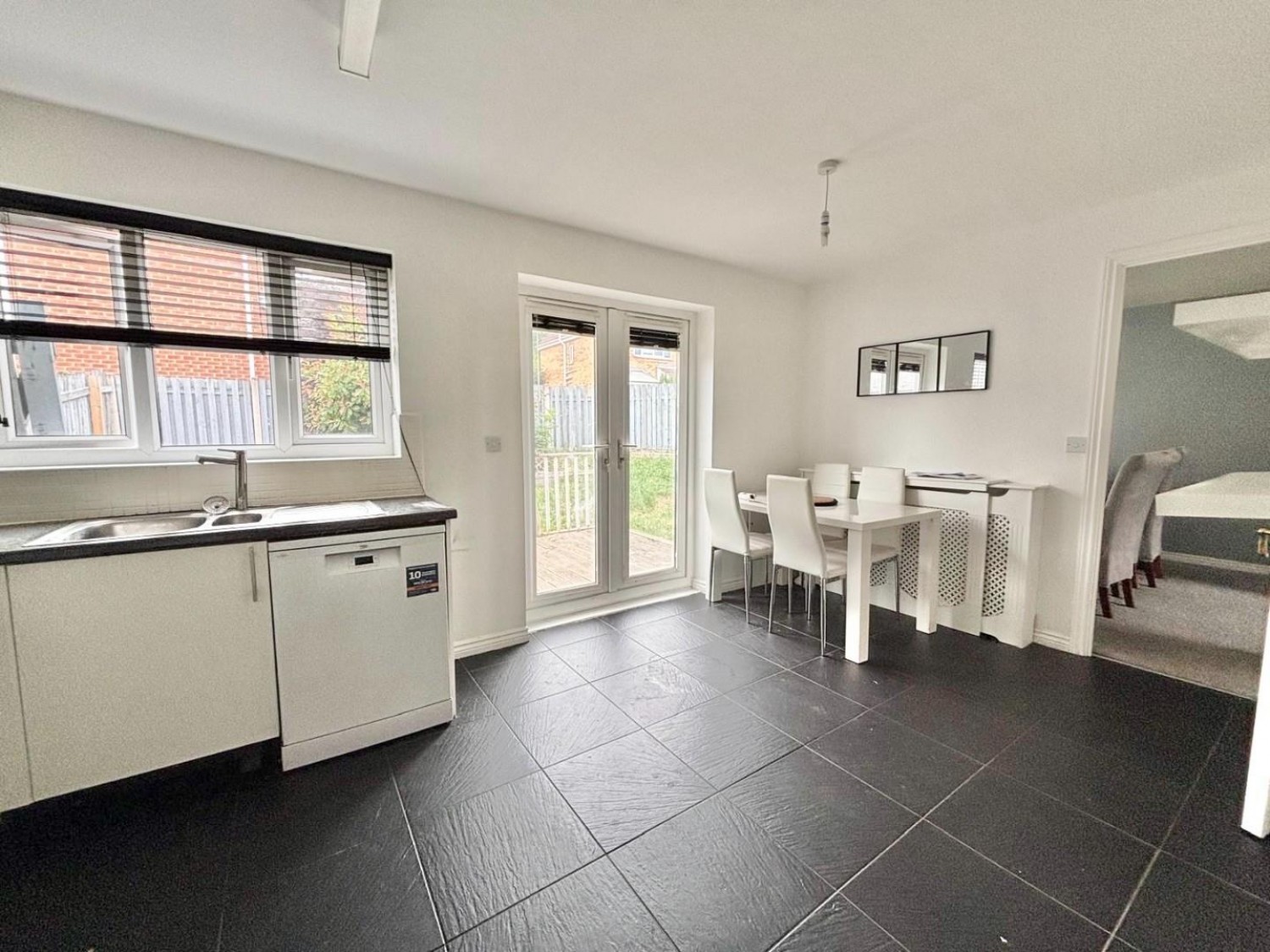 4 bedroom House for sale in Tuscany Gardens, Barnsley