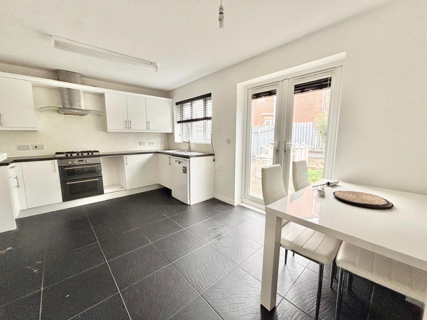 4 bedroom House for sale in Tuscany Gardens, Barnsley