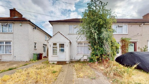 David Road, Dagenham, RM8