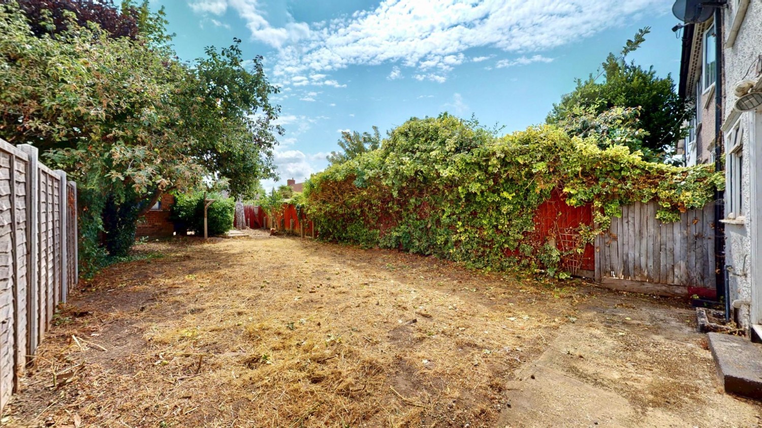 David Road, Dagenham, RM8