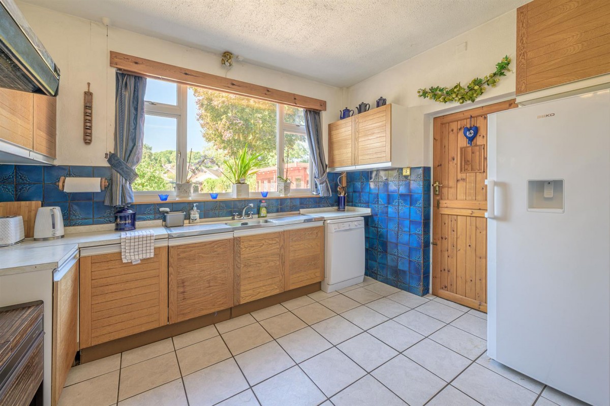 Enville Road, Kinver, DY7 6AB