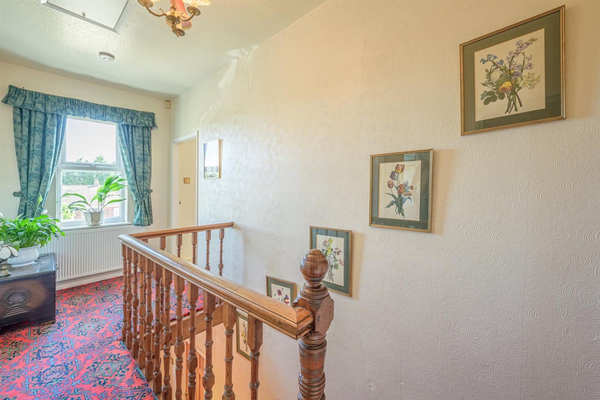 Enville Road, Kinver, DY7 6AB