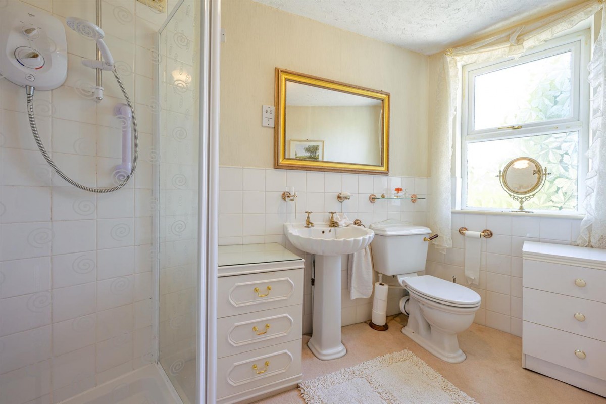 Enville Road, Kinver, DY7 6AB