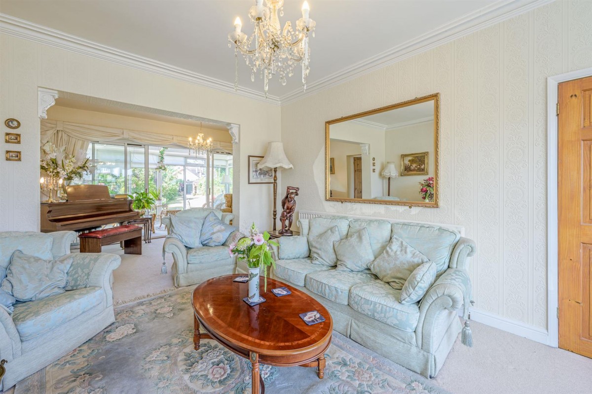 Enville Road, Kinver, DY7 6AB