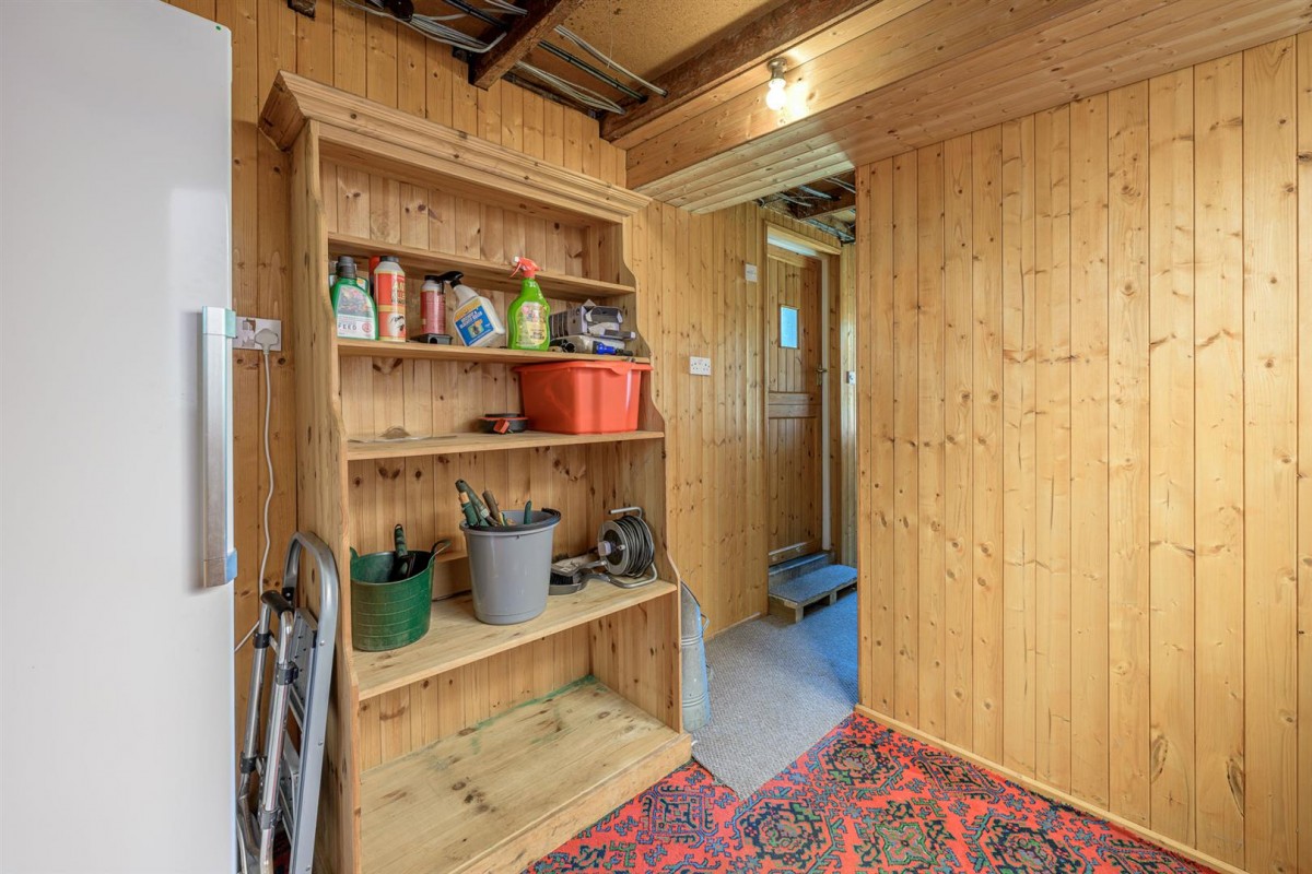 Enville Road, Kinver, DY7 6AB